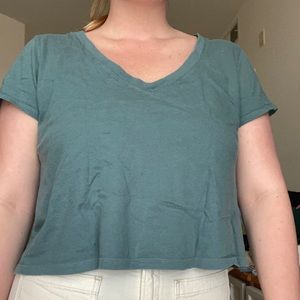 V-neck Madewell tshirt